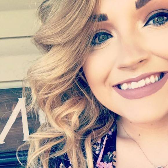 Meet your Posher, Alicia - Picture 1 of 1